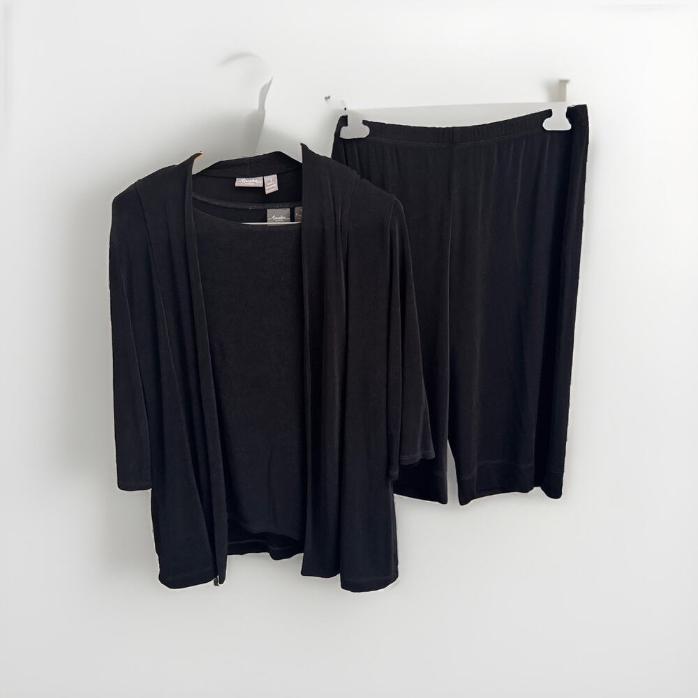 Chico's Travelers‎ Size 1 Wrinkle Resistant Black Slinky Knit Short Set Cardigan